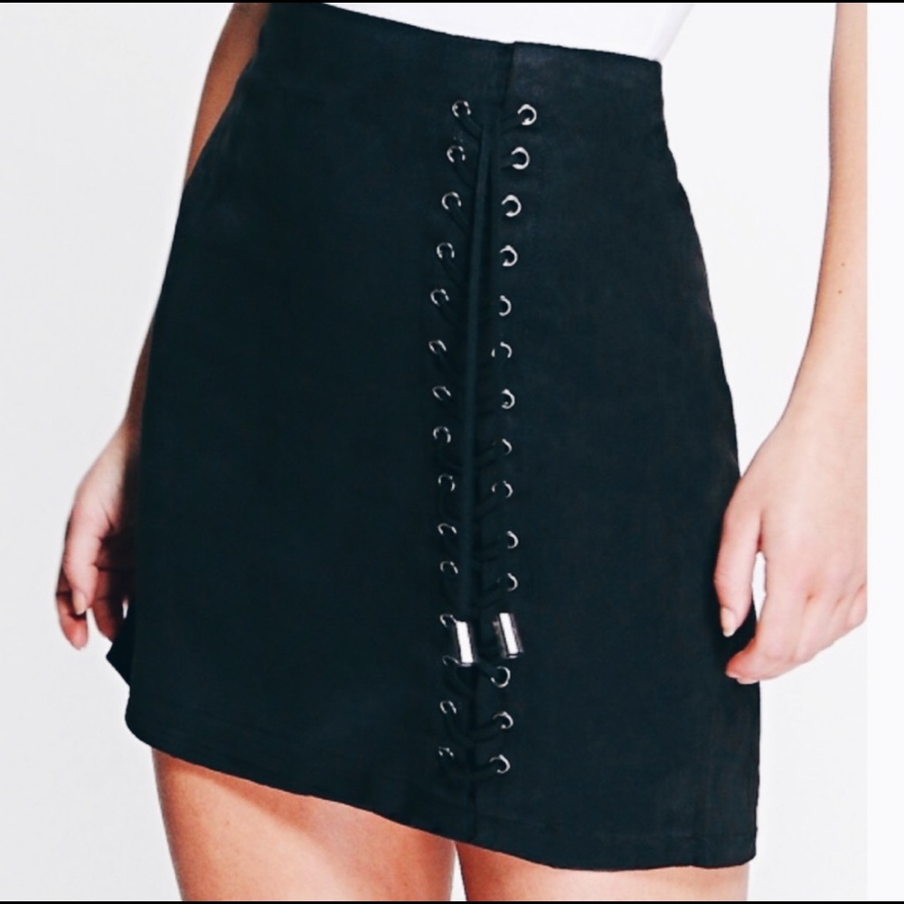 ⚡️BOOHOO black suede lace up skirt⚡️